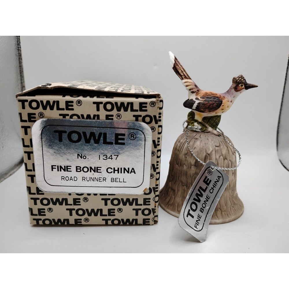 Vintage Roadrunner Bell Towle Fine Bone China Made in Taiwan 4.5x2.5